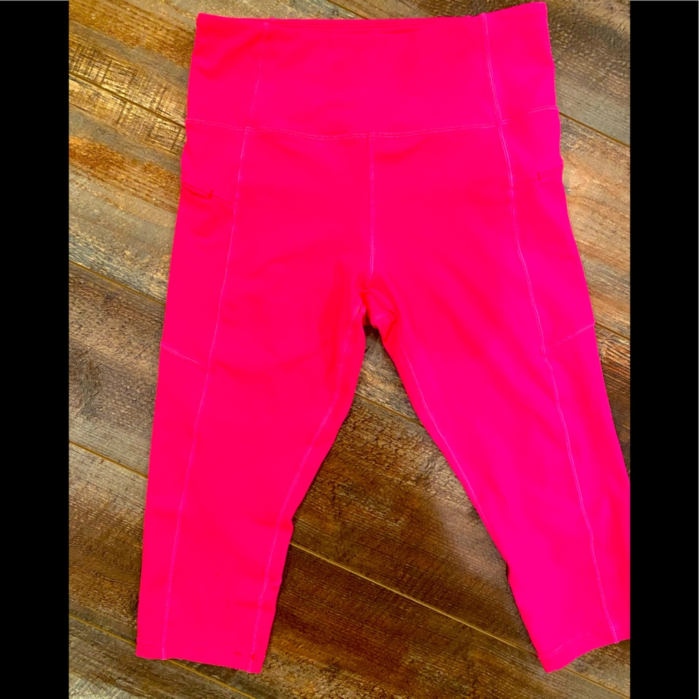 Crop workout pants